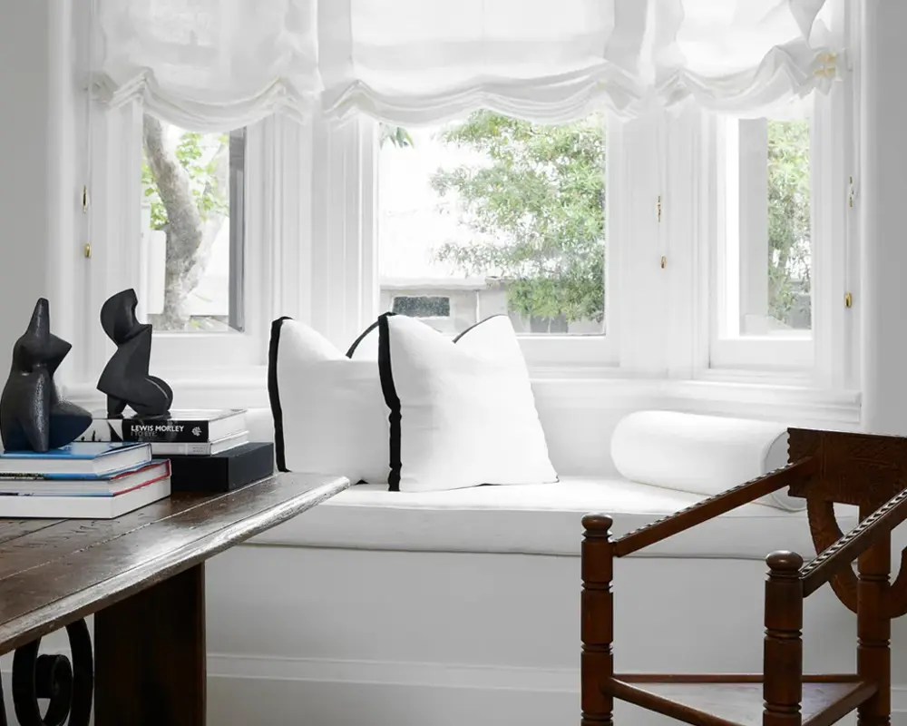 Woodwork painting Sydney – comparing timber stains, oils, and varnish finishes for interior wood surfaces.